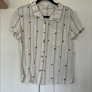 🌼🪻XS O’Neill B&W Button Down Shirt with Stripes. Casual hippy vibe ✌🏼☮️